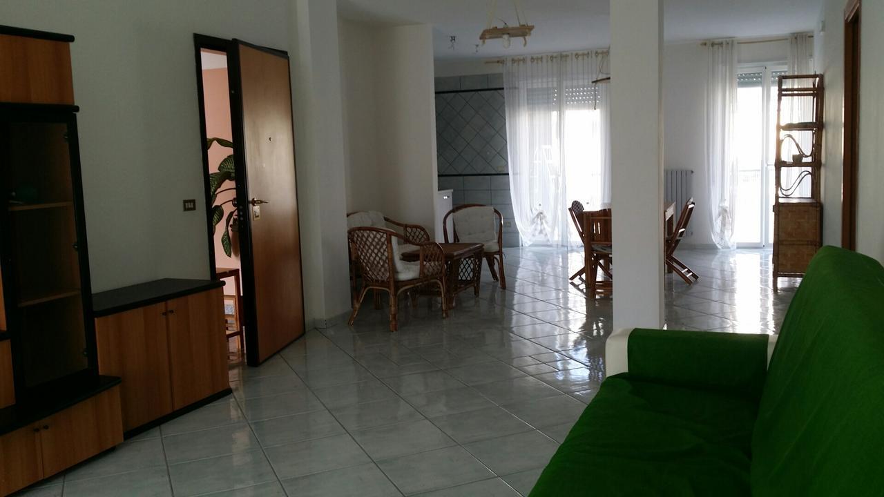 Vacation House A Mola Di Bari Apartment Ngoại thất bức ảnh