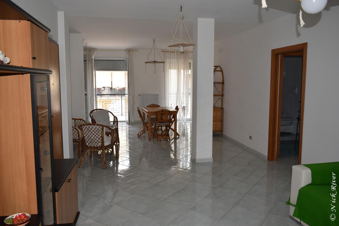 Vacation House A Mola Di Bari Apartment Ngoại thất bức ảnh