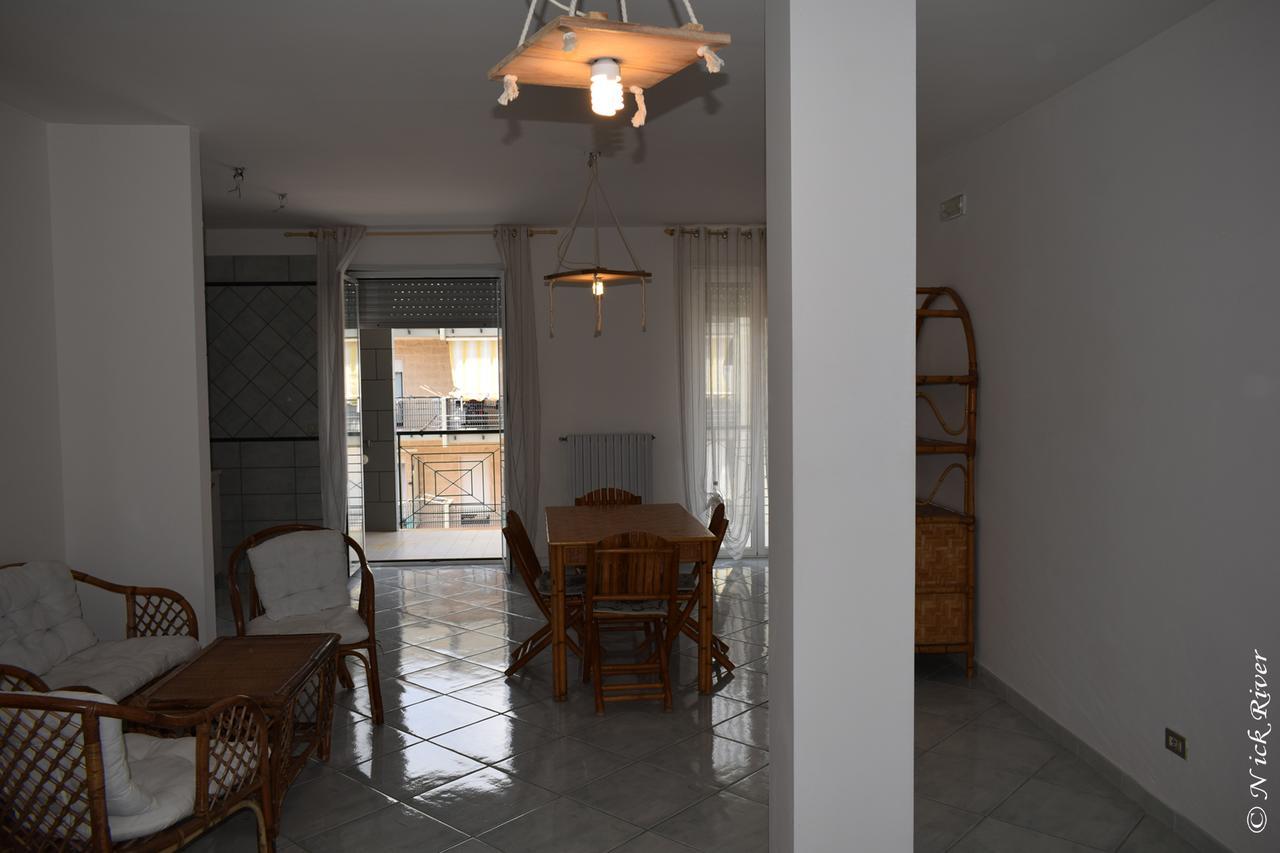 Vacation House A Mola Di Bari Apartment Ngoại thất bức ảnh